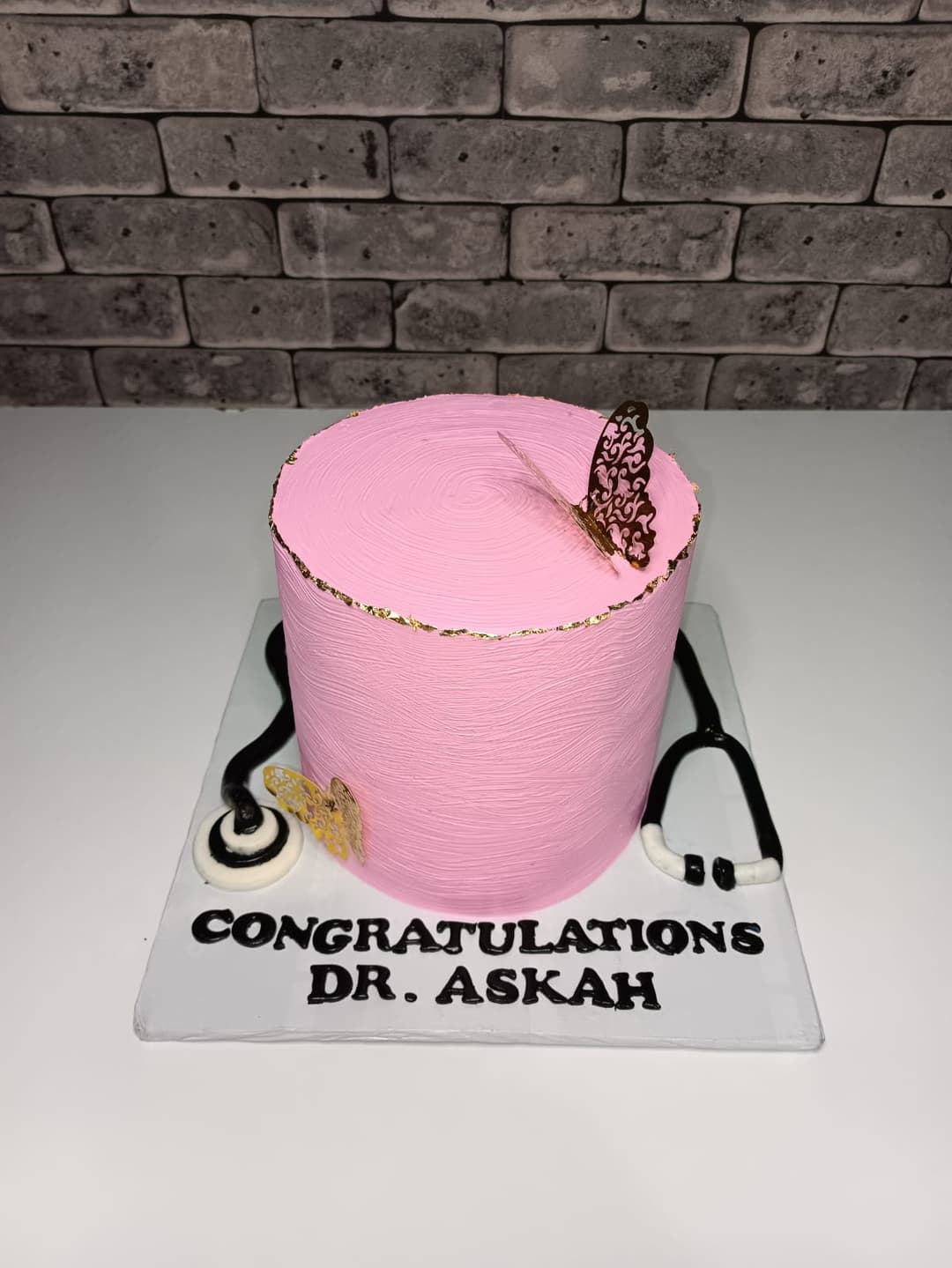 Custom Cakes (Graduation)